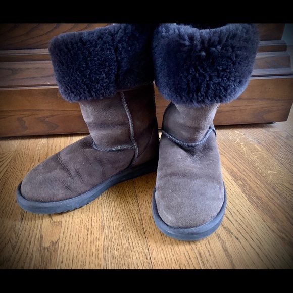 UGG Australia Classic Tall boot - Picture 3 of 9